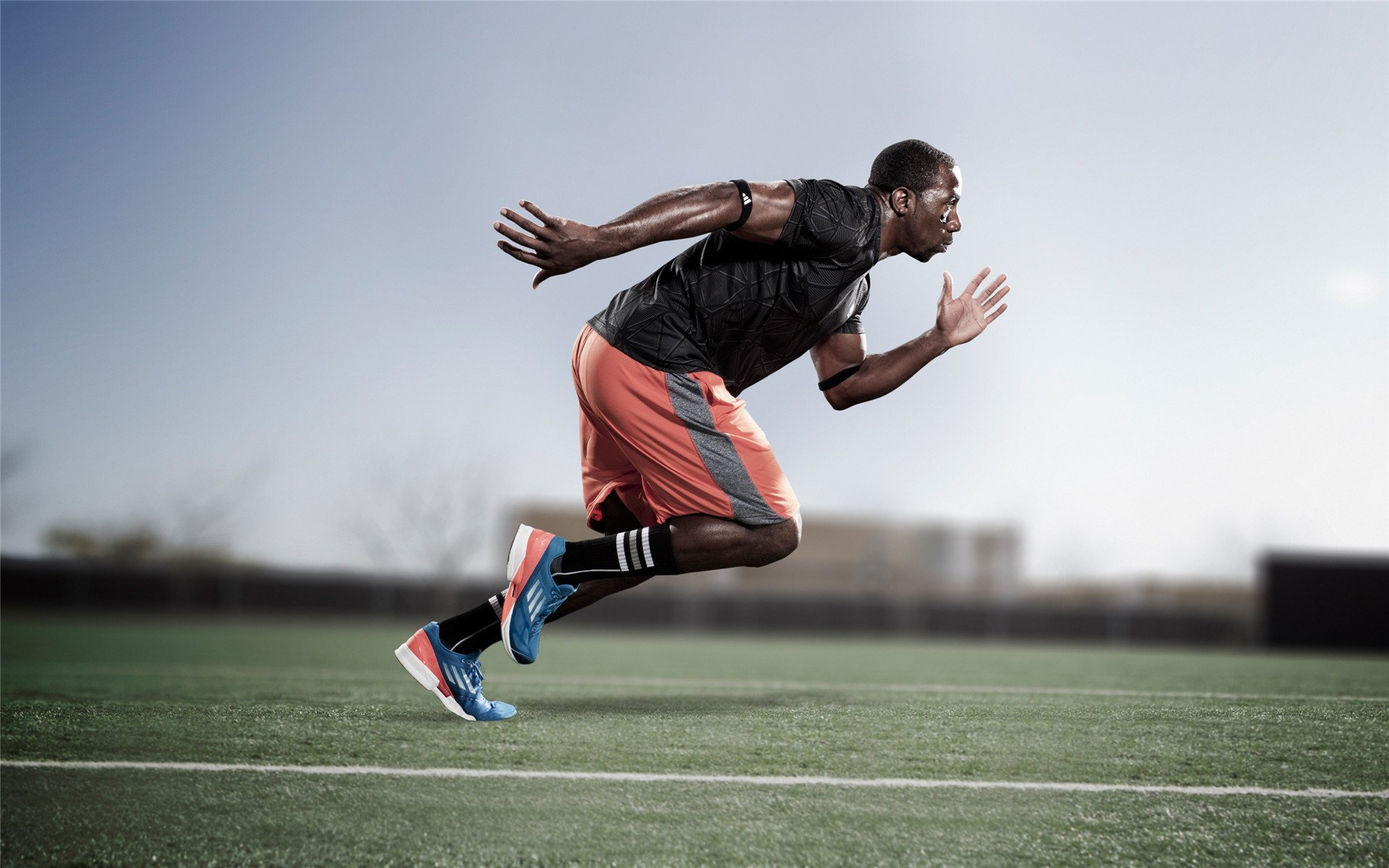 足球运动在全球范围内影响力持续扩大,足球运动在全世界很受欢迎